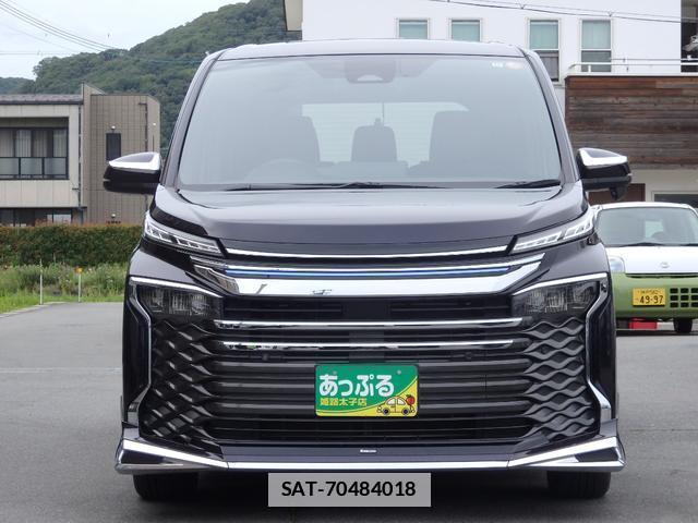 Toyota VOXY 2022-11 7797319-3