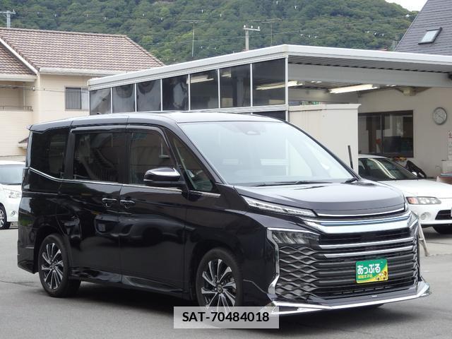 Toyota VOXY 2022-11 7797319-7