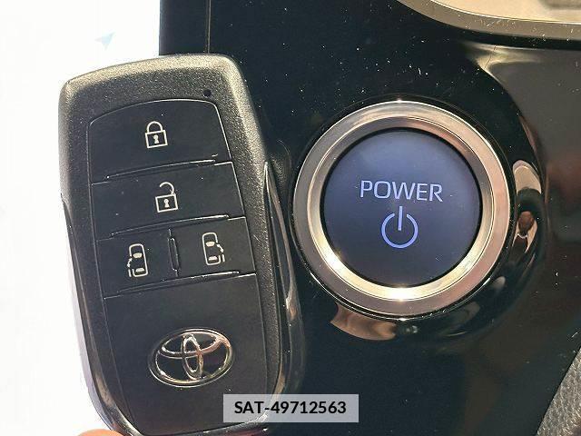 Toyota VOXY 2023-07 7797369-10
