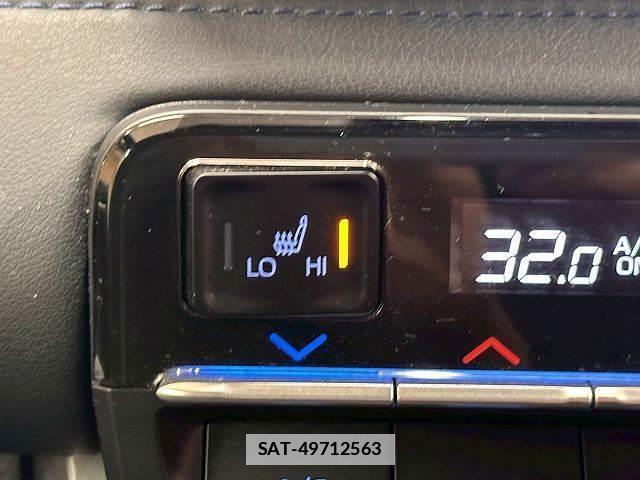 Toyota VOXY 2023-07 7797369-8
