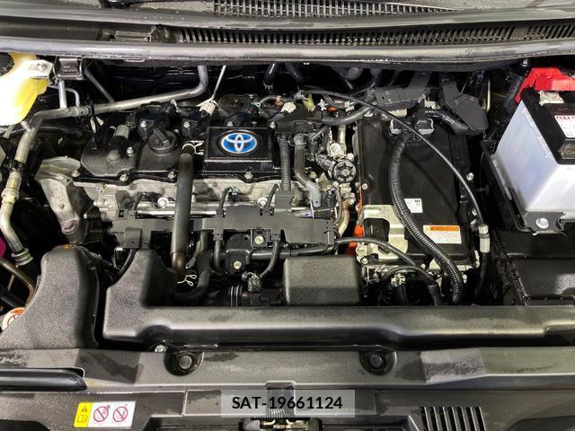 Toyota VOXY 2023-07 7797435-18