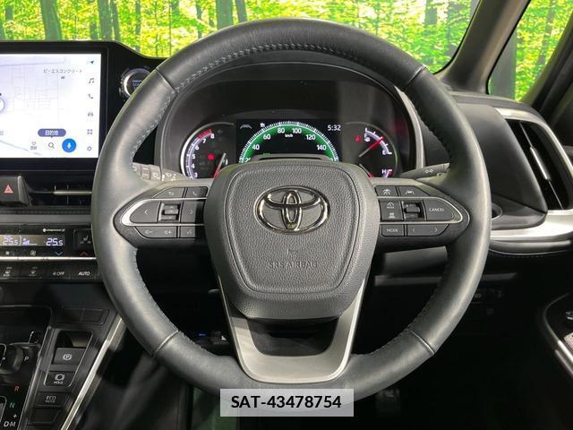 Toyota VOXY 2023-07 7797443-10
