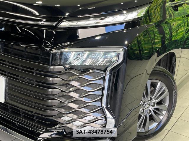 Toyota VOXY 2023-07 7797443-11