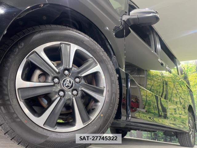 Toyota VOXY 2019-08 7797569-13