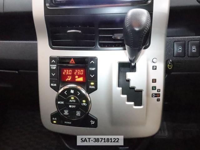 Toyota VOXY 2011-03 7797600-7