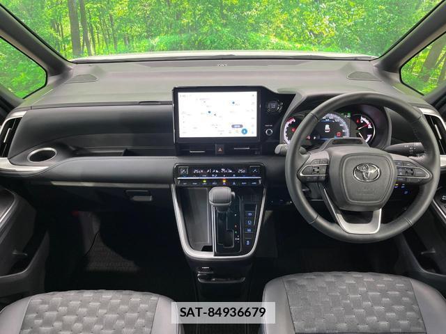 Toyota VOXY 2024-04 7798156-1