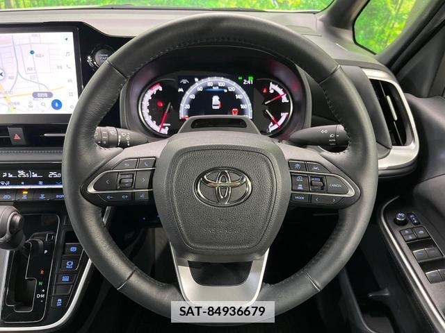 Toyota VOXY 2024-04 7798156-10