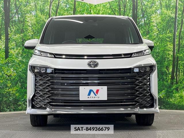 Toyota VOXY 2024-04 7798156-13