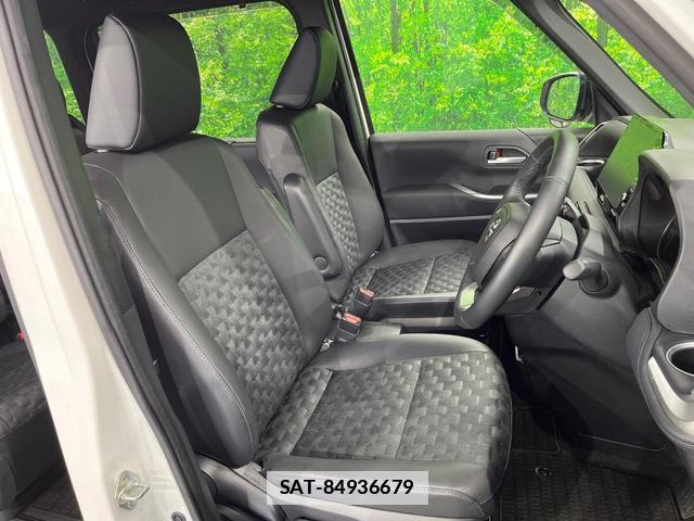 Toyota VOXY 2024-04 7798156-6