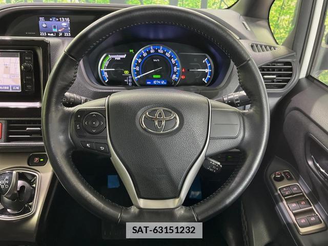Toyota VOXY 2014-07 7798221-10