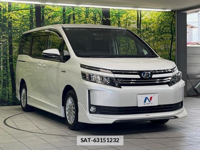 Toyota VOXY 2014-07 7798221-15