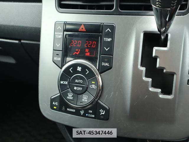 Toyota VOXY 2011-10 7798333-14