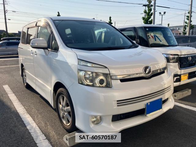 Toyota VOXY 2007-09 7798704-0