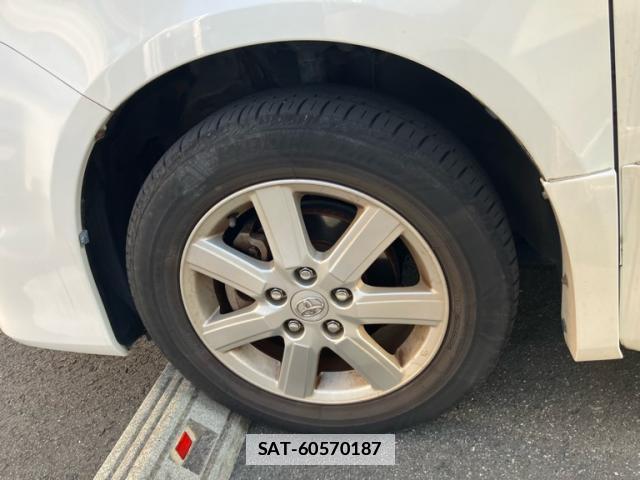 Toyota VOXY 2007-09 7798704-16