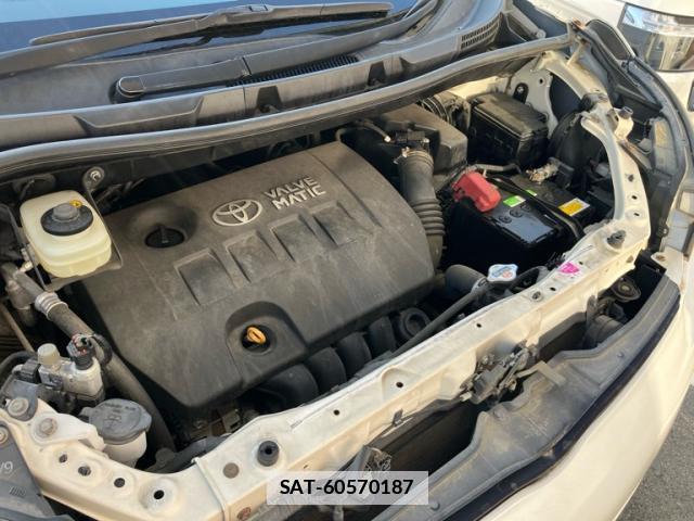 Toyota VOXY 2007-09 7798704-17