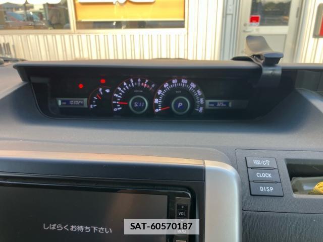 Toyota VOXY 2007-09 7798704-18