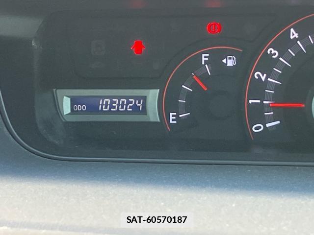 Toyota VOXY 2007-09 7798704-19