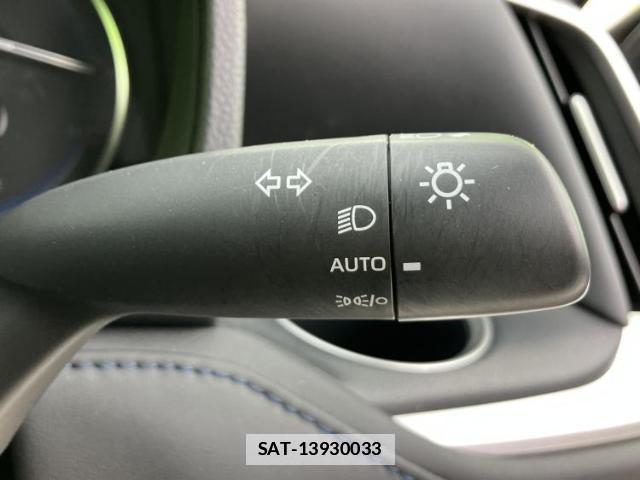 Toyota VOXY 2025-02 7798856-14