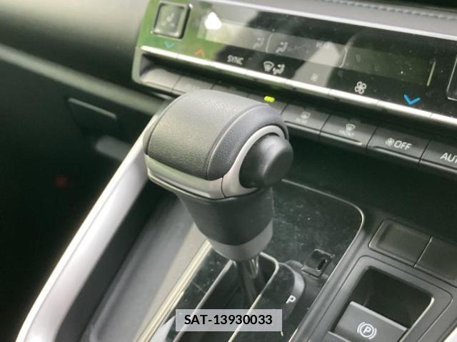 Toyota VOXY 2025-02 7798856-16
