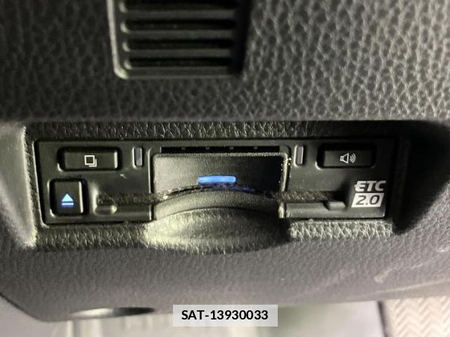 Toyota VOXY 2025-02 7798856-17