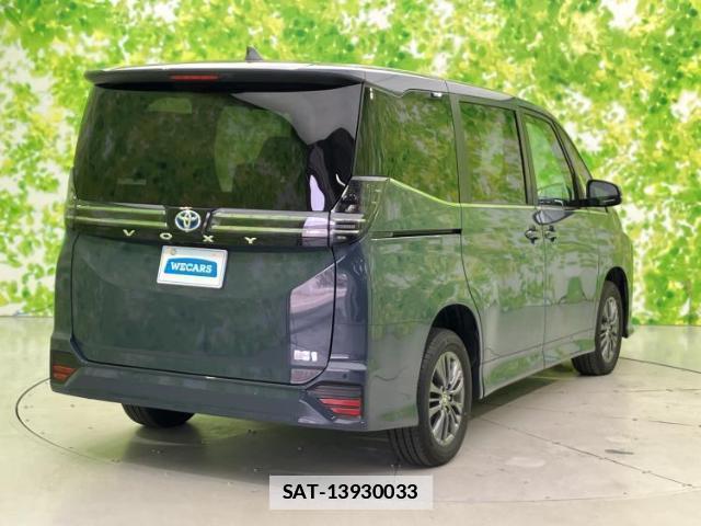 Toyota VOXY 2025-02 7798856-2