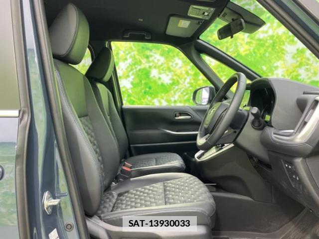 Toyota VOXY 2025-02 7798856-3