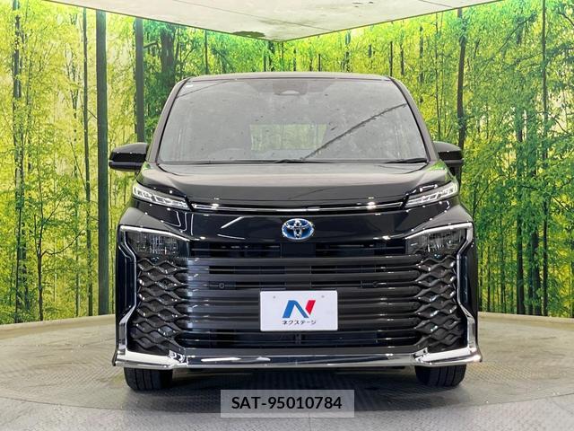Toyota VOXY 2024-01 7798961-14