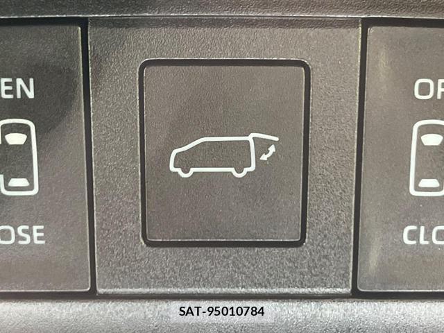 Toyota VOXY 2024-01 7798961-6
