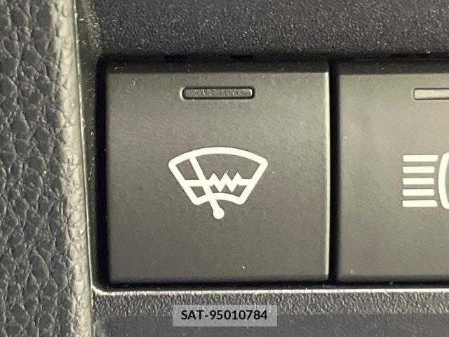 Toyota VOXY 2024-01 7798961-7