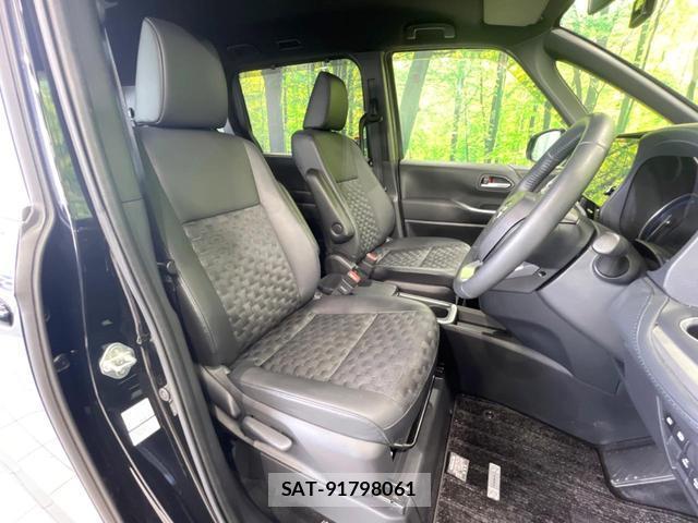 Toyota VOXY 2023-10 7799129-6
