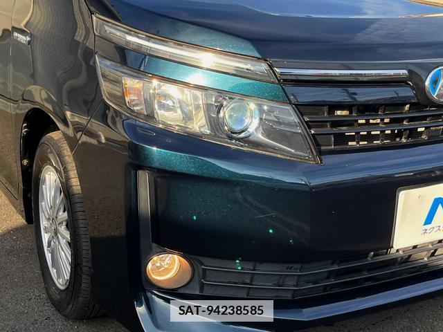 Toyota VOXY 2016-03 7799214-14