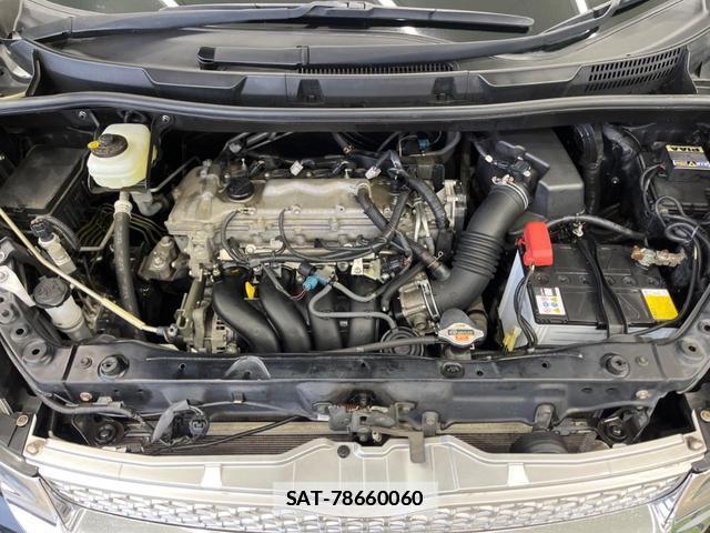 Toyota VOXY 2012-08 7799288-17