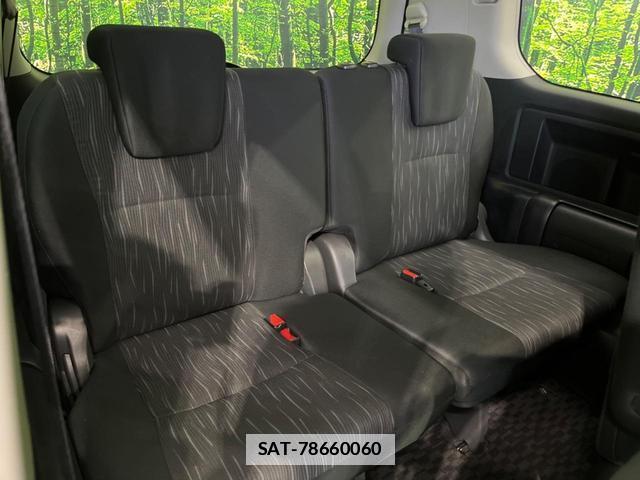 Toyota VOXY 2012-08 7799288-9