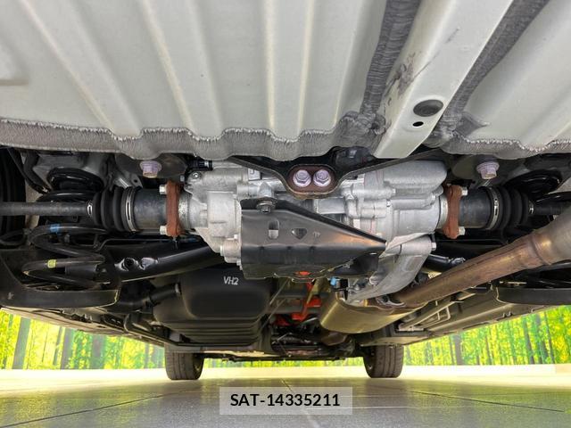 Toyota VOXY 2025-03 7799404-18