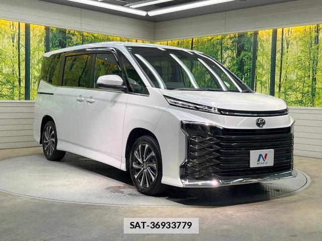 Toyota VOXY 2026-04 7799456-16