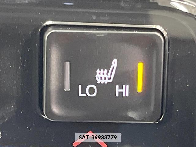 Toyota VOXY 2026-04 7799456-5