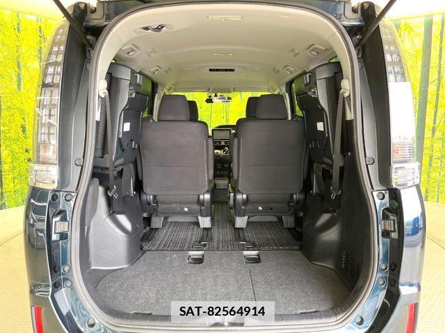 Toyota VOXY 2014-03 7799523-10