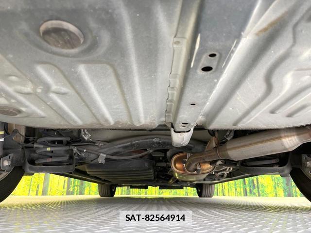 Toyota VOXY 2014-03 7799523-18