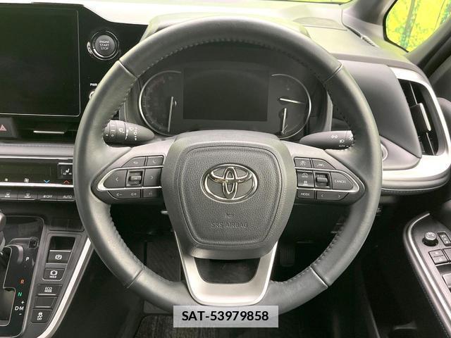 Toyota VOXY 2024-10 7799526-11