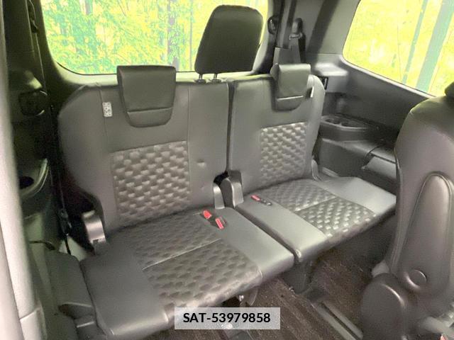 Toyota VOXY 2024-10 7799526-9