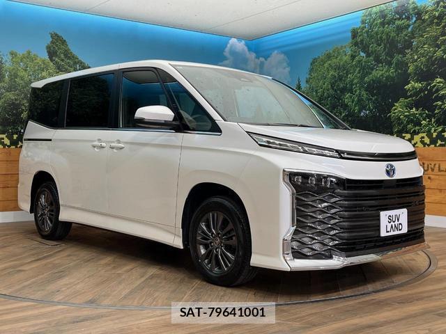 Toyota VOXY 2025-10 7799672-17