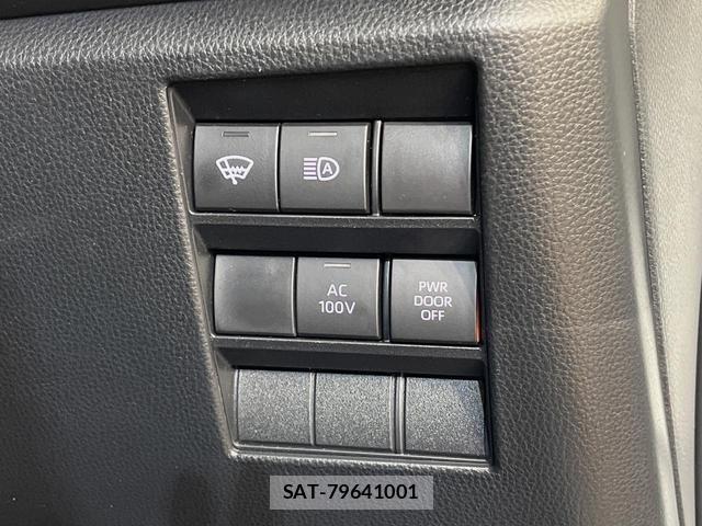 Toyota VOXY 2025-10 7799672-4
