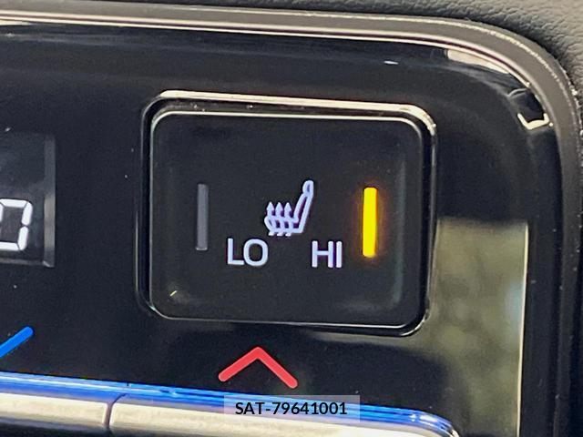 Toyota VOXY 2025-10 7799672-7
