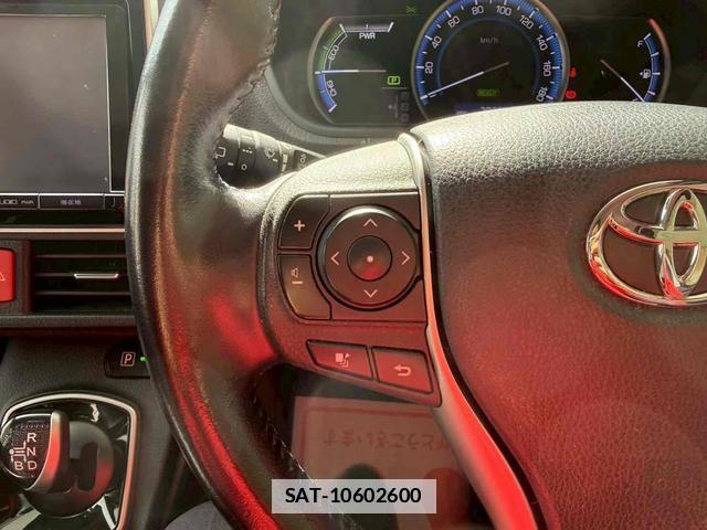 Toyota VOXY 2015-10 7799763-12