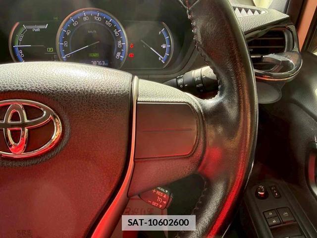 Toyota VOXY 2015-10 7799763-13