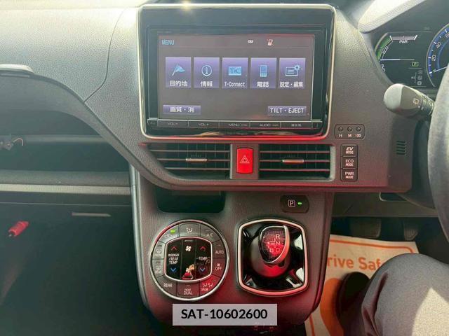 Toyota VOXY 2015-10 7799763-7