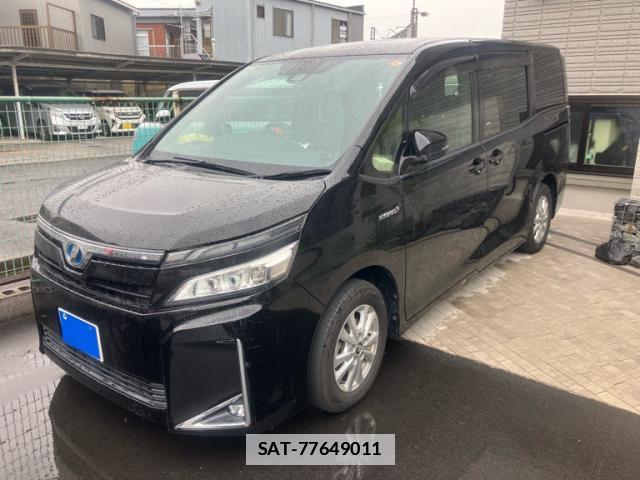 Toyota VOXY 2018-03 7799902-0