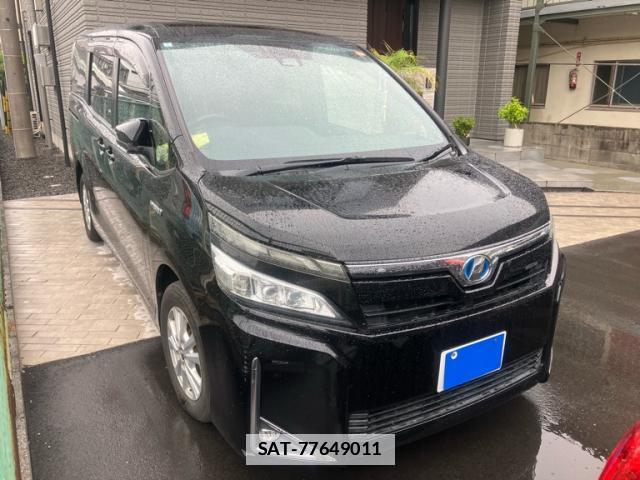 Toyota VOXY 2018-03 7799902-1