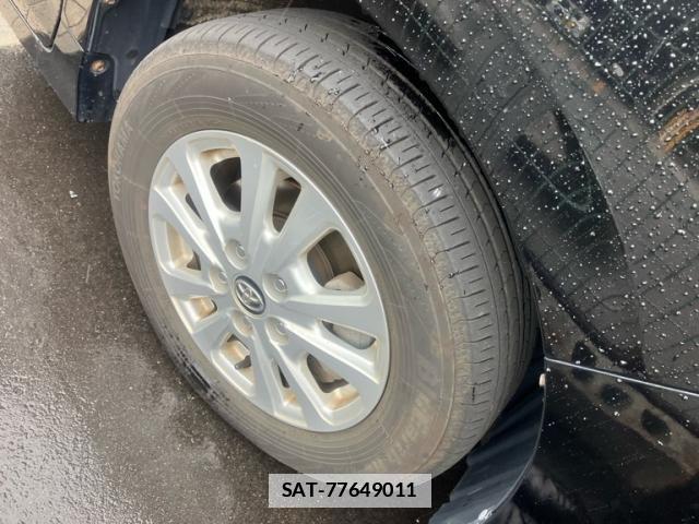 Toyota VOXY 2018-03 7799902-12