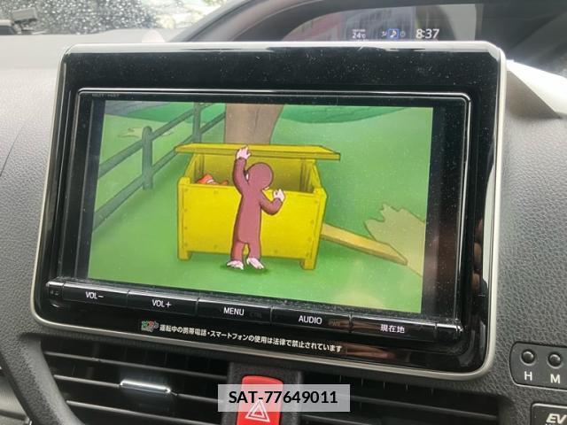 Toyota VOXY 2018-03 7799902-18
